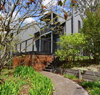Cloudsong Chalet 2 - Close to the village centre - Inverell Accommodation