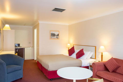 Club Motel Armidale - Inverell Accommodation 0