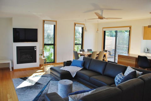 COASTAL BEAUTY ON BRUCE - Inverell Accommodation 3