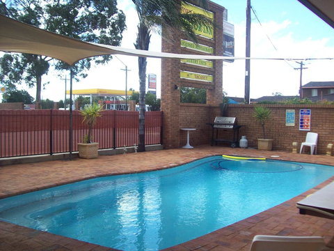 Cobar Town & Country Motor Inn - Inverell Accommodation 0