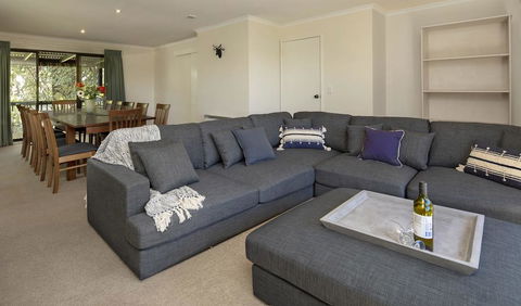 Cobbon Retreat - Inverell Accommodation 0