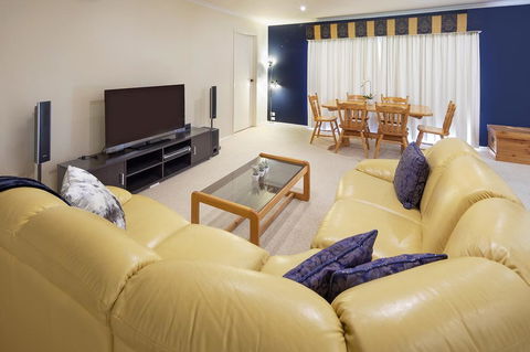Cobbon Retreat - Inverell Accommodation 2