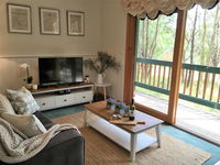 Book Cockatoo Accommodation Vacations Inverell Accommodation Inverell Accommodation