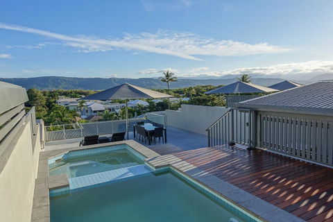 Coconut Grove - Inverell Accommodation 2