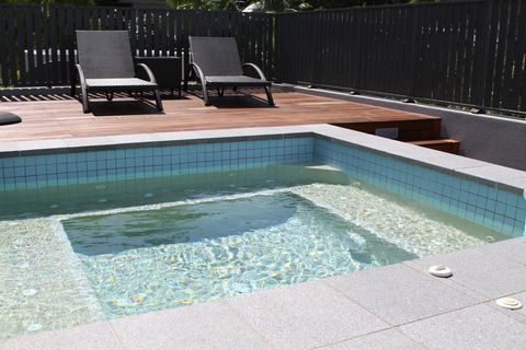 Coconut Grove - Inverell Accommodation 1