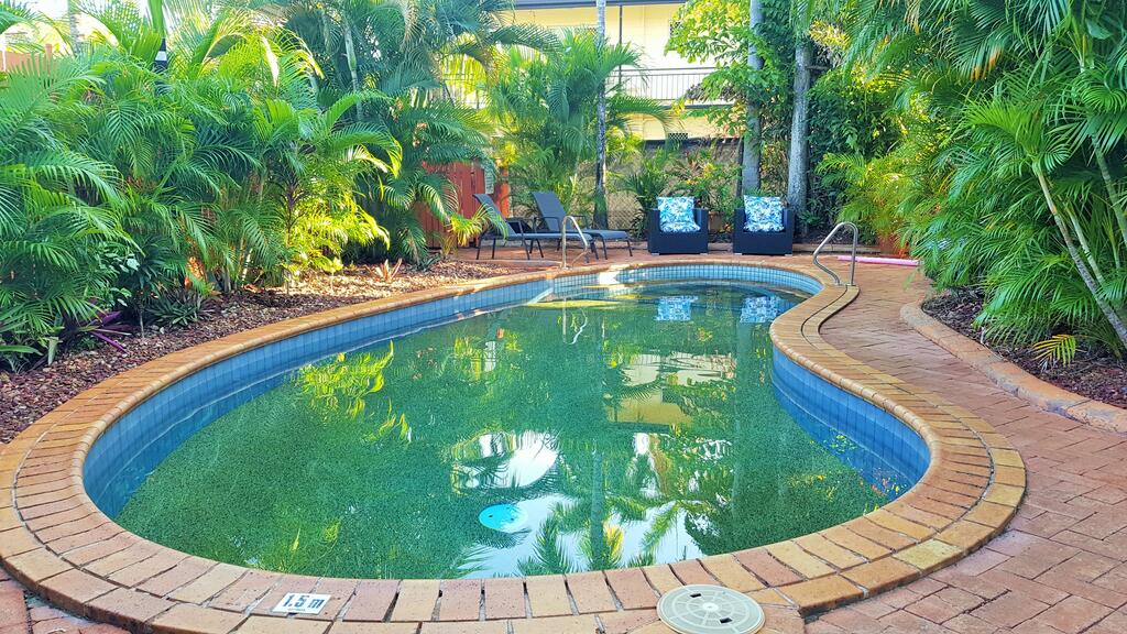 Coconut Grove NT Inverell Accommodation