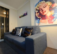Comfort HS Apartment - Surry Hills - Inverell Accommodation