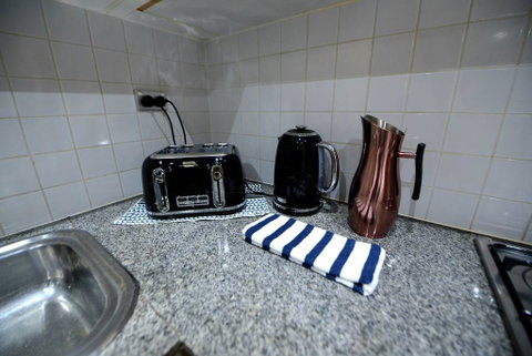 Comfort HS Apartment - Surry Hills - Inverell Accommodation 3