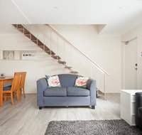 Comfy  Convenient  Homebush West 300 steps train - Inverell Accommodation