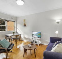 Comfy one-bedroom unit between city and airport - Inverell Accommodation