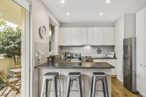 Convenient And Quiet In Sophisticated Malvern - Inverell Accommodation 1