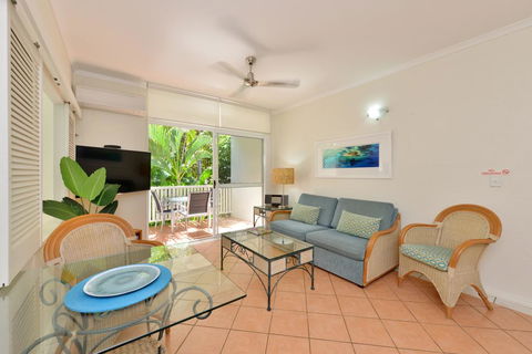 Coral Apartments Port Douglas - Inverell Accommodation 3