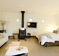 Corinella - Inverell Accommodation