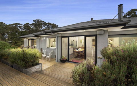 Corinella House - Inverell Accommodation 1
