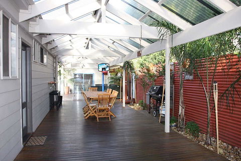 Corsair Breeze - Inverell Accommodation 1