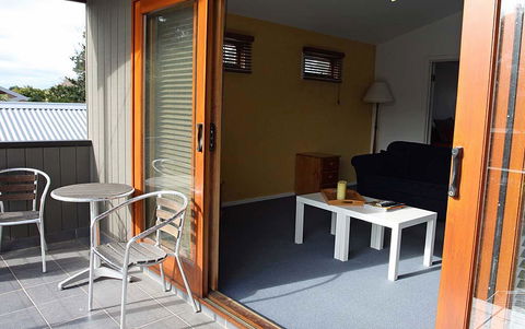 Corsair Breeze - Inverell Accommodation 2