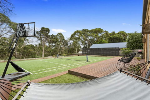 CORYMBIA - MOUNT MARTHA - Inverell Accommodation 3