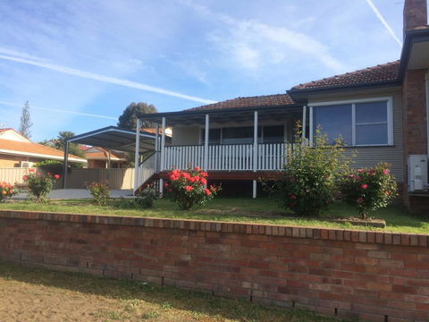 Costa Park Cottage Dio - Armidale - Inverell Accommodation 1