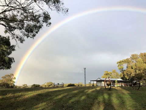 Country Cabin With Mountain Views Close To Ballarat - Inverell Accommodation 0