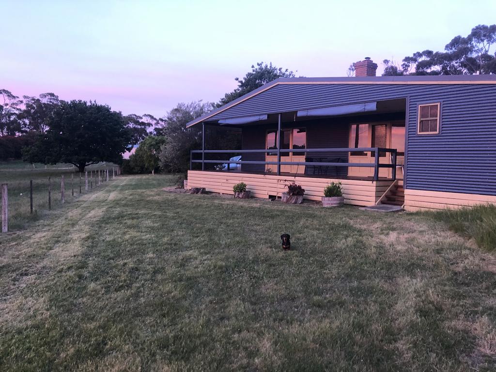 Enfield VIC Inverell Accommodation