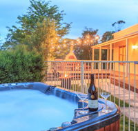 Country House Retreat - Inverell Accommodation