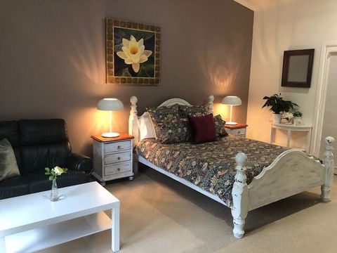 Country Retreat - Inverell Accommodation 0