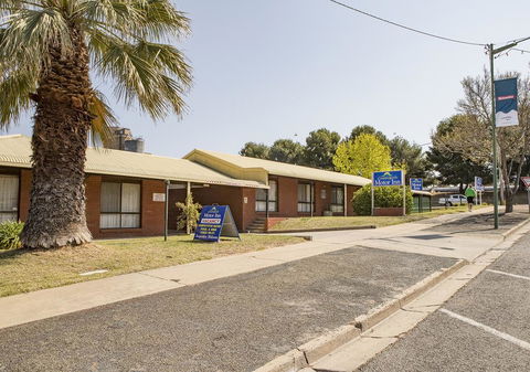 Country Roads Motor Inn - Inverell Accommodation 0