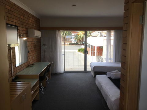 Court Street Motel - Inverell Accommodation 0