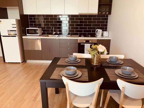 Cozy & Brand New Apt In The Heart Of Western - Inverell Accommodation 0