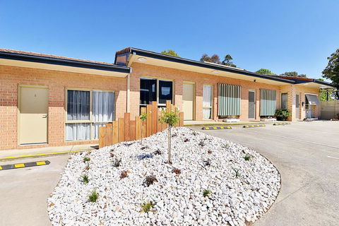 Cranbourne Motor Inn - Inverell Accommodation 0