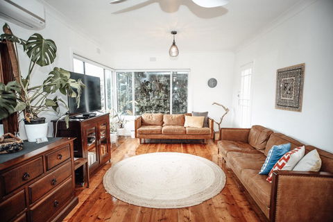 Craypot Cottage Port Campbell - Inverell Accommodation 0