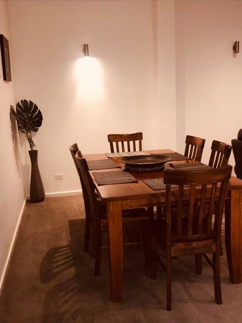 Creekside Apartment - Inverell Accommodation 3