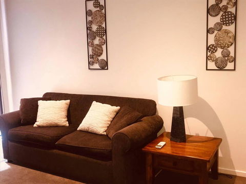 Creekside Apartment - Inverell Accommodation 1