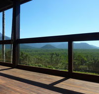 Daintree Holiday Homes - La Vista - Inverell Accommodation