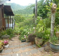 Daintree Holiday Homes - The Folly - Inverell Accommodation