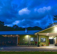 Daintree Peaks ECO Stays - Inverell Accommodation
