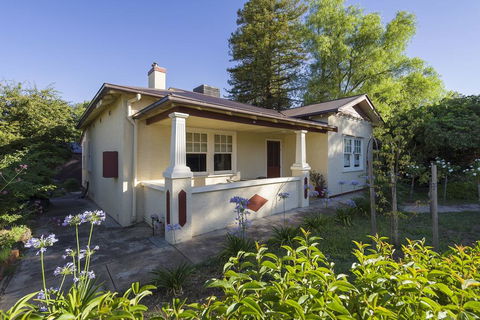 Darling House Castlemaine - Inverell Accommodation 0