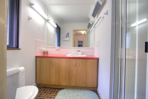 Dauphine 3/23 Townsend Street - Inverell Accommodation 3