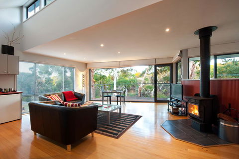 Dee Jays Studio - Inverell Accommodation 3
