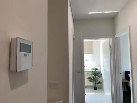 Delicate And Peaceful Bundoora Townhouse 20-R1 - Inverell Accommodation 0
