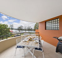 Dolphin Cove - Apt 5 - Inverell Accommodation