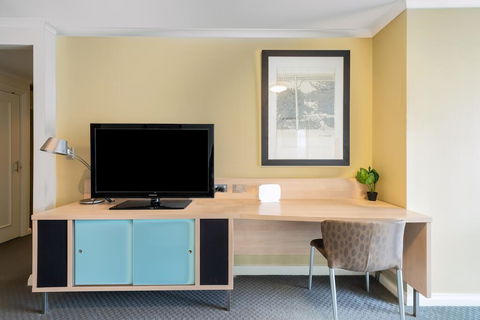 DREAM HARBOUR VIEW 2 BRM // GYM, POOL And PARKING - Inverell Accommodation 2