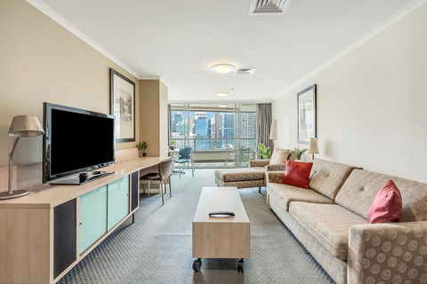 DREAM HARBOUR VIEW 2 BRM // GYM, POOL And PARKING - Inverell Accommodation 1