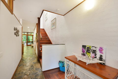 Drifting Port Douglas - Inverell Accommodation 3