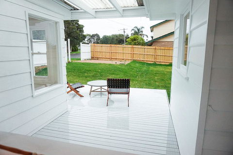 Dromana Beach House - Inverell Accommodation 2