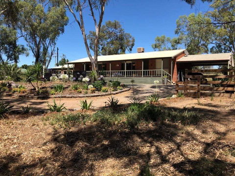 Echuca Retreat Holiday House - Inverell Accommodation 0