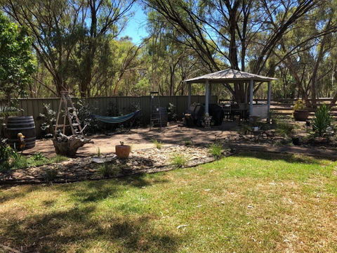 Echuca Retreat Holiday House - Inverell Accommodation 2