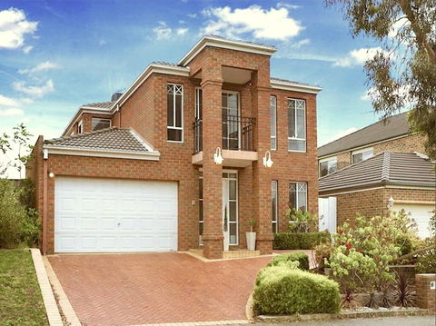 Elegant Glen House 4B5B ParkFront - Inverell Accommodation 0
