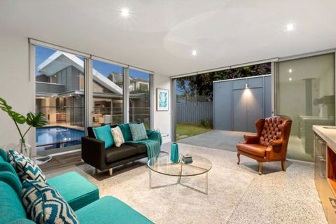 Elsternwick Paradise, Love Where You Live!!! - Inverell Accommodation 1