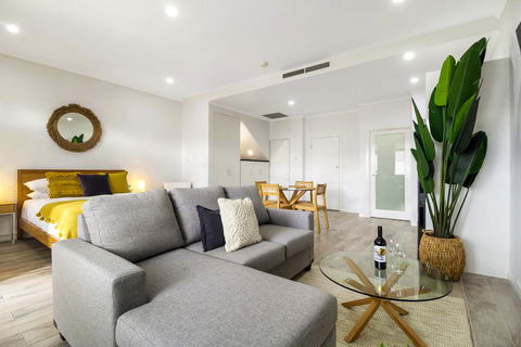 Enjoy Bayside Life At Stylish Studio Close To City - Inverell Accommodation 0